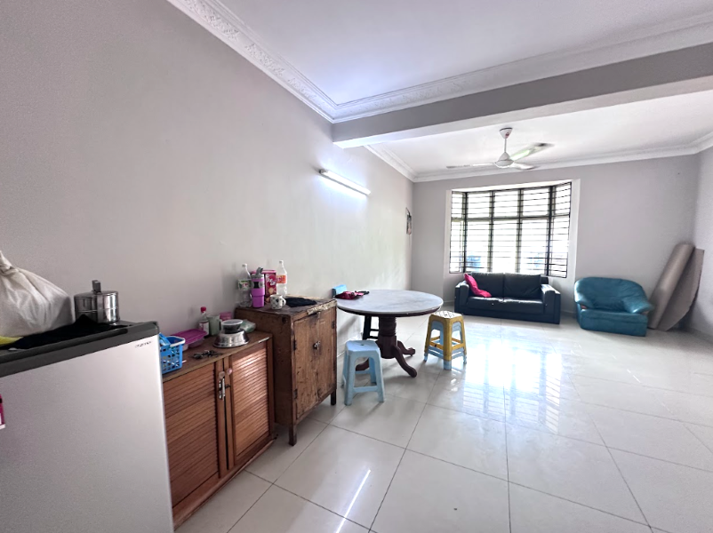 Puchong Utama - 2 story Corner House for sale