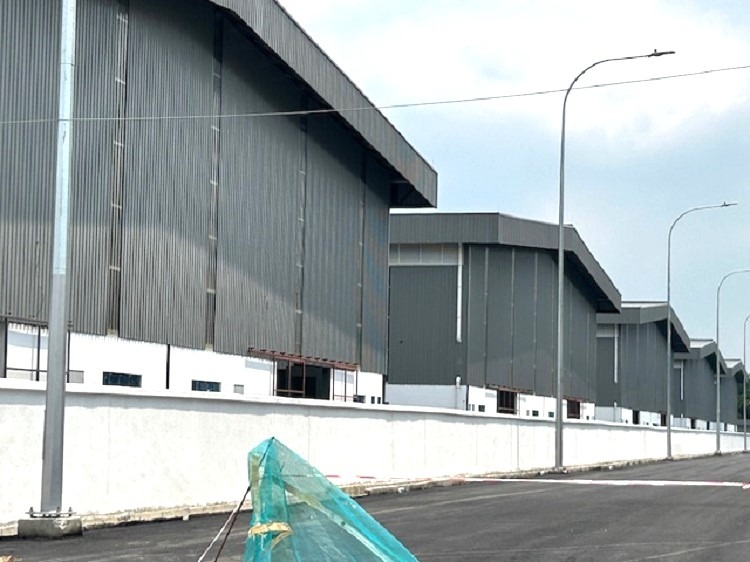 Suria Industrial Park - Semi-d Factory Near KLIA Sepang