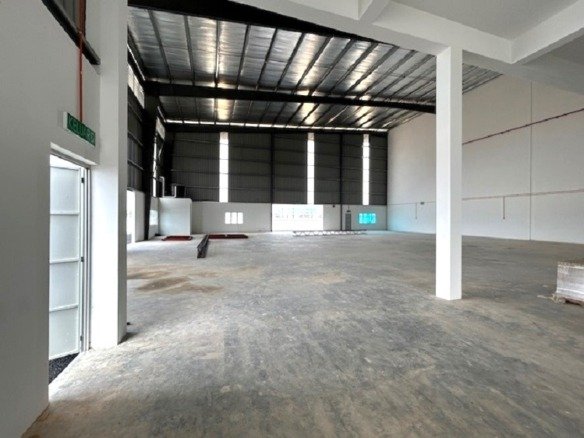 Suria Industrial Park - Semi-d Factory Near KLIA Sepang