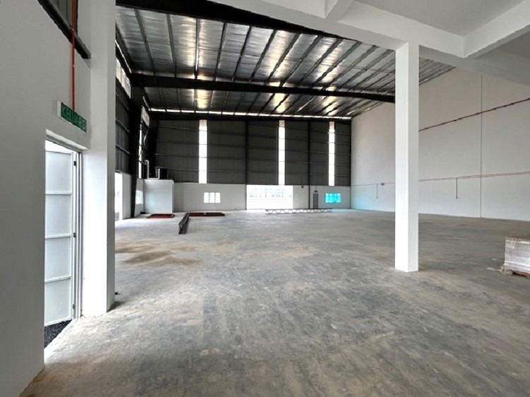 Suria Industrial Park - Semi-d Factory Near KLIA Sepang