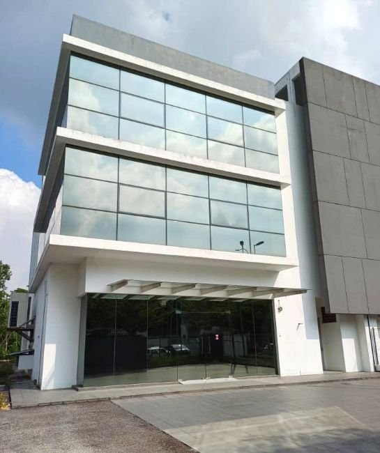 Balakong Semi-d Factory for Sale - 3-Story Industrial Unit