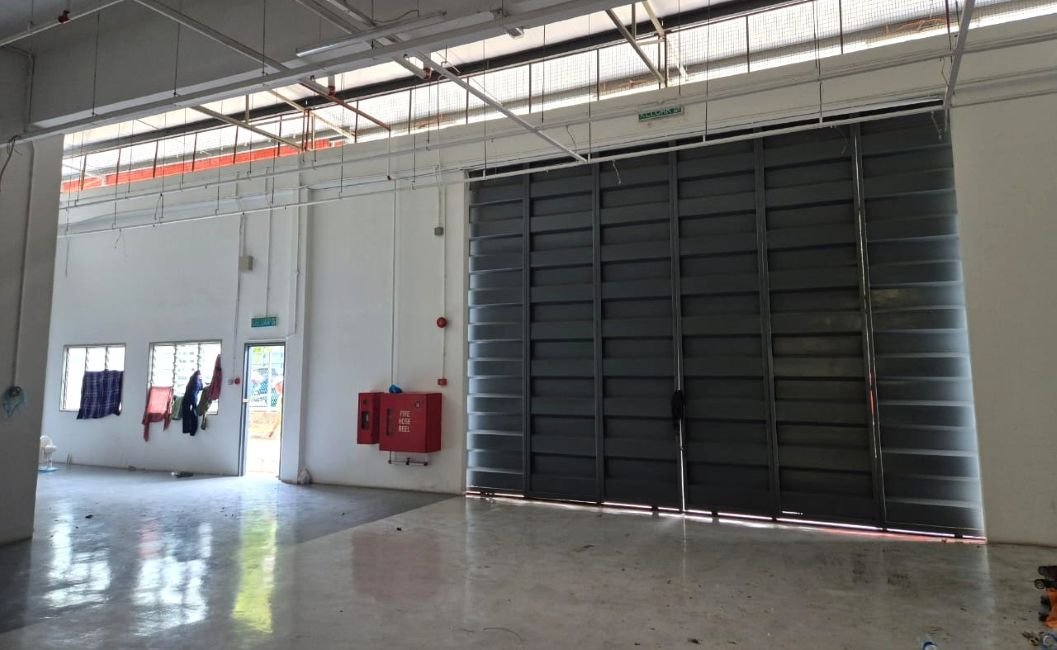 Glenmarie Warehouse & Showroom for Rent - Strategic Location