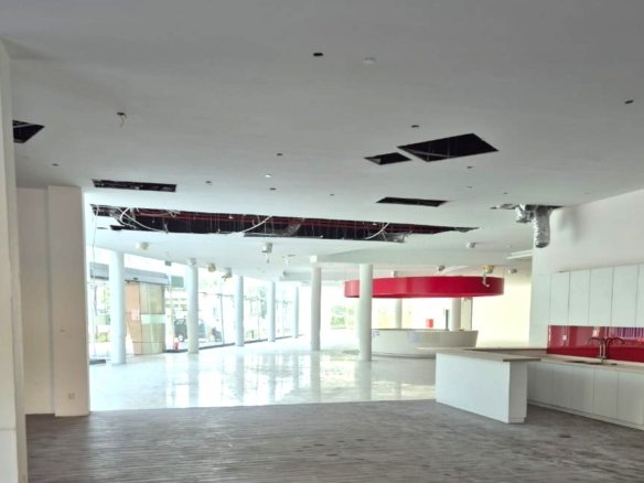 Glenmarie Warehouse & Showroom for Rent - Strategic Location