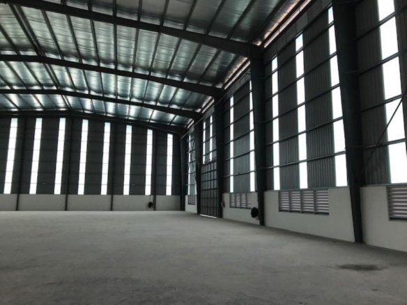 Modern Factory For Sale In Puchong - Secure & Accessible