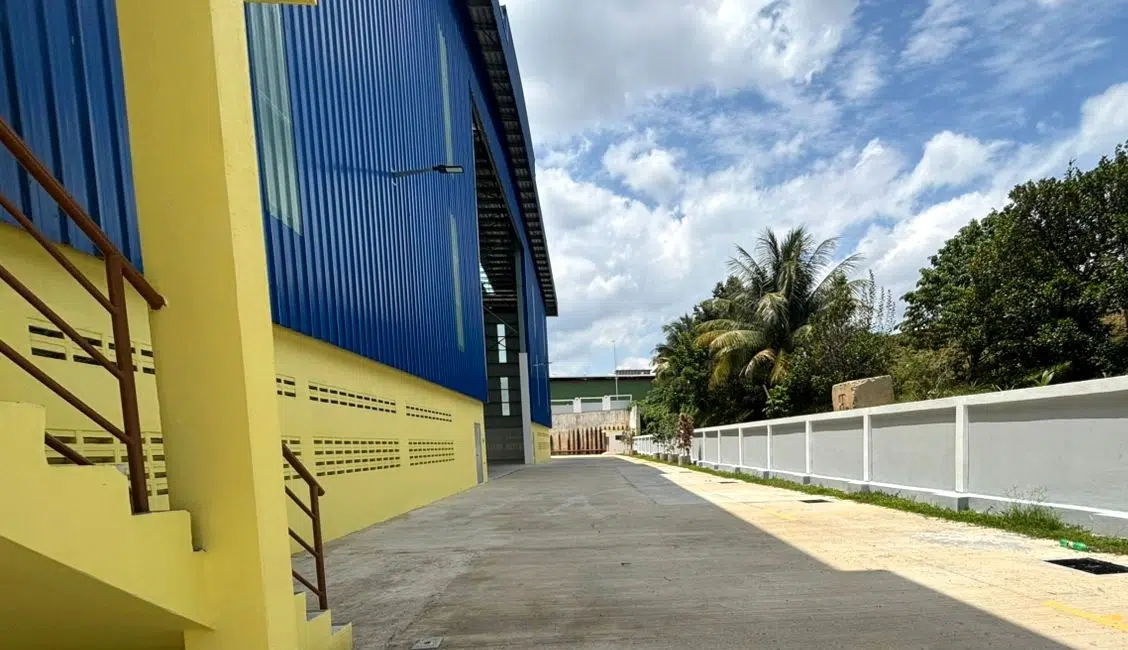 Balakong Factory for Rent - Factory with Loading Bay