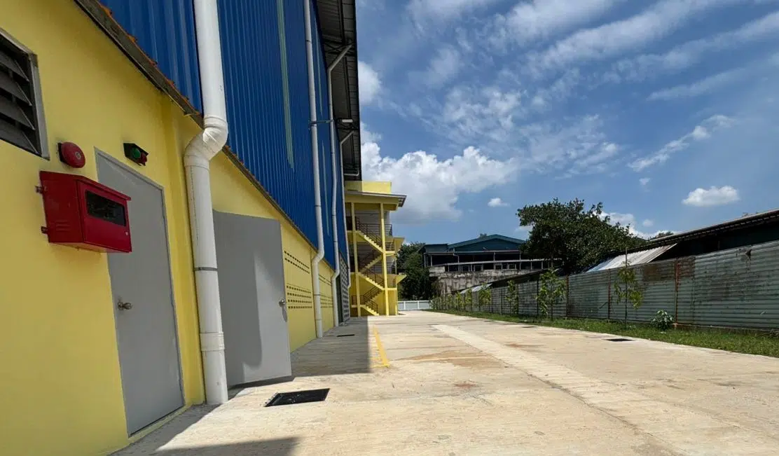 Balakong Factory for Rent - Factory with Loading Bay
