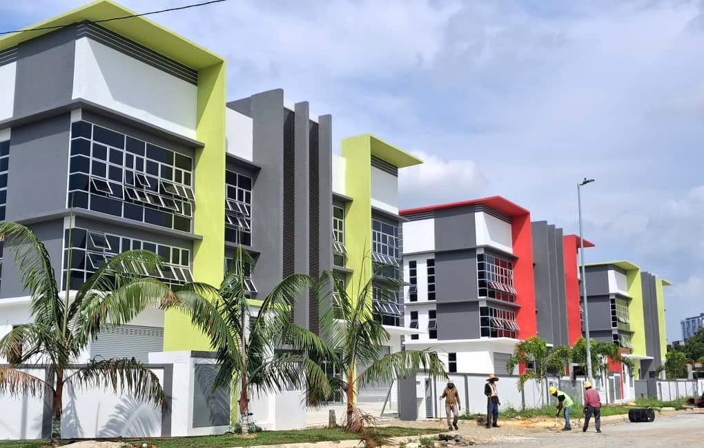 Puchong Semi-d factory for Sale or Rent High Ceiling Industrial