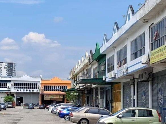 1.5-storey factory for Rent in Kapar, Klang 3000 sq ft industrial unit