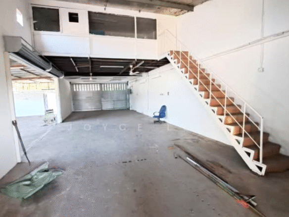 Bukit Puchong Factory for Rent light industrial , storage