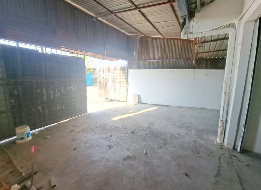Bukit Puchong Factory for Rent light industrial , storage