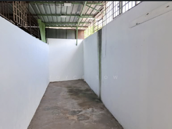Bukit Puchong Factory for Rent light industrial , storage