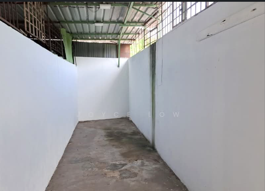 Bukit Puchong Factory for Rent light industrial , storage