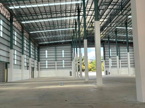 Warehouse for Rent in Balakong Selangor Detached, Loading Bay