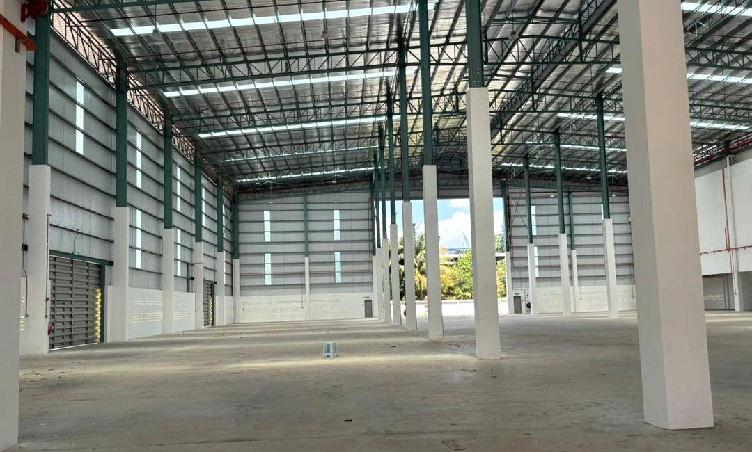 Warehouse for Rent in Balakong Selangor Detached, Loading Bay
