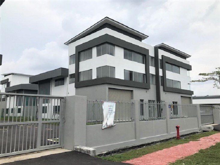Semi d factory for Rent in Puchong | Spacious Industrial Layout