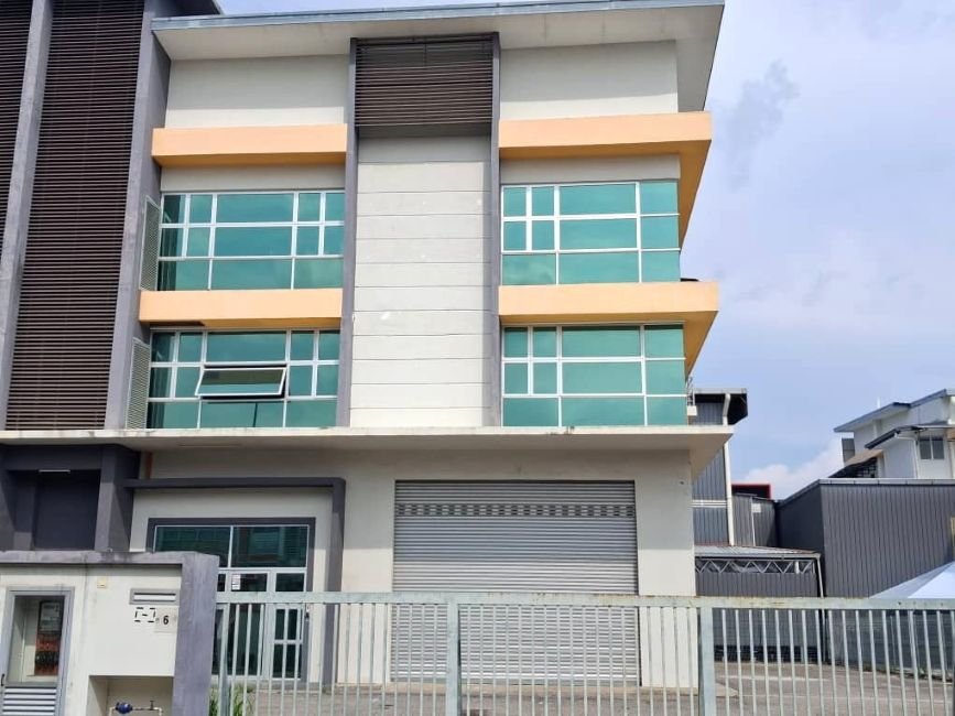 Puchong Factory for Sale 10,600 sf 13m Ceiling RM6.5 mil