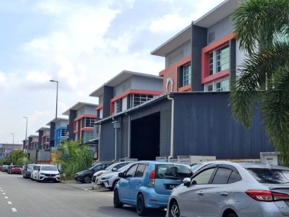 Puchong Factory for Sale 10,600 sf 13m Ceiling RM6.5 mil